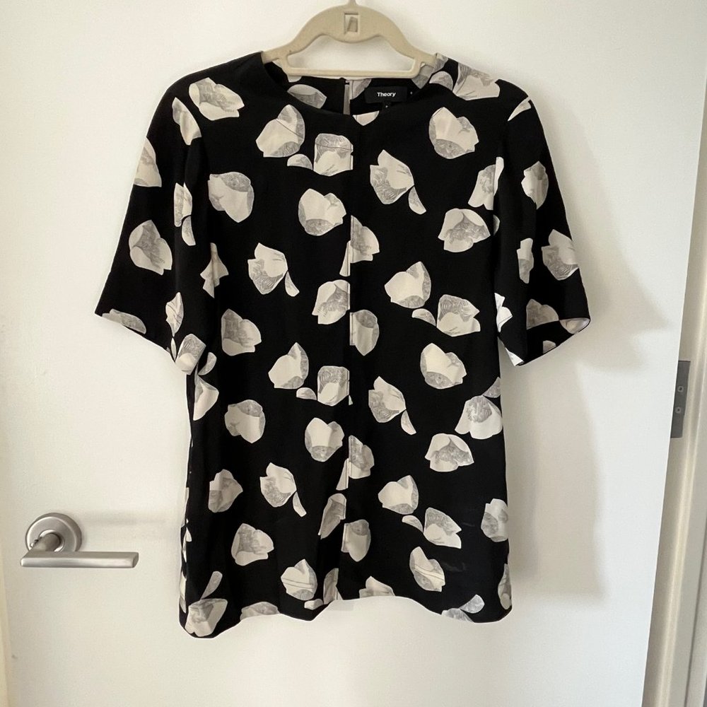 Silk Theory Top